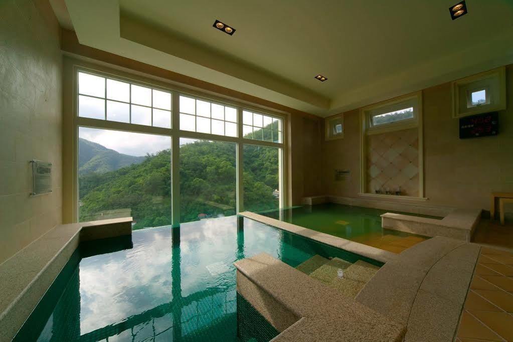 Rsl Cold & Hot Springs Resort Szuao Kültér fotó