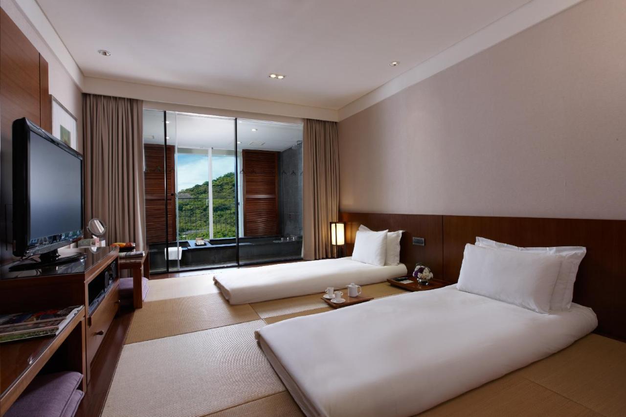 Rsl Cold & Hot Springs Resort Szuao Kültér fotó